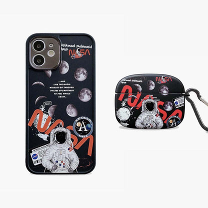 Limited Black Astronaut Phone & AirPods Case | 2-pakke