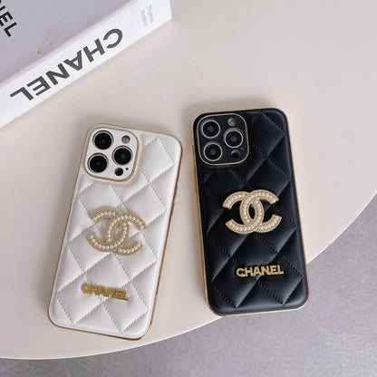 CC CC Black & White En cuir iPhone Case